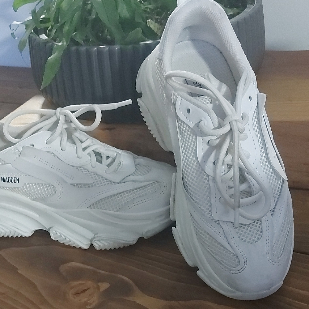 Steve Madden All-White Women's Sneakers